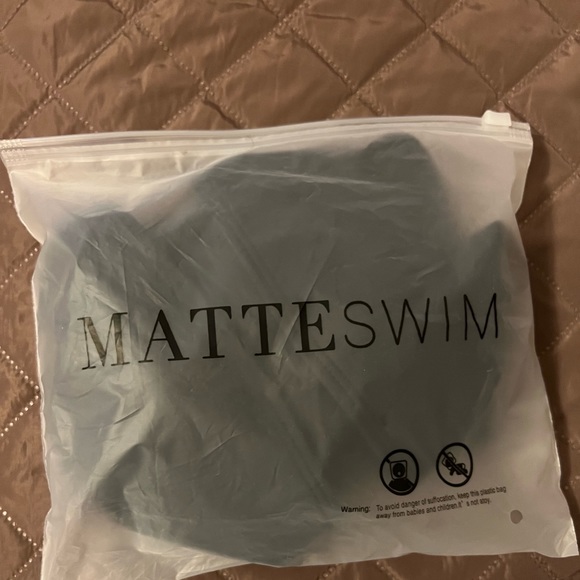4 Brand NEW Matte Collection Swimsuits - Picture 7 of 9